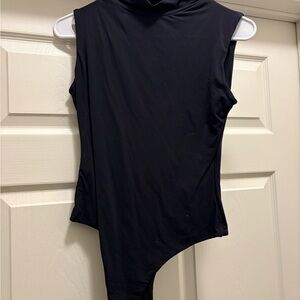 Black Sleeveless Women's Top